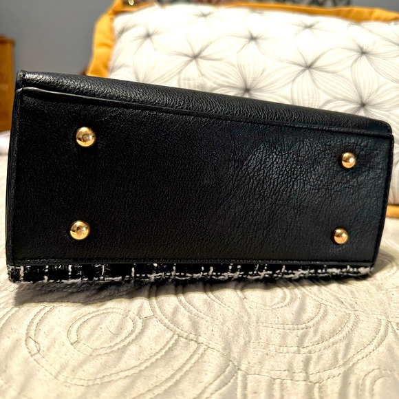 RARE DUNNE LONDON BLACK AND WHITE BAG - Picture 3 of 8